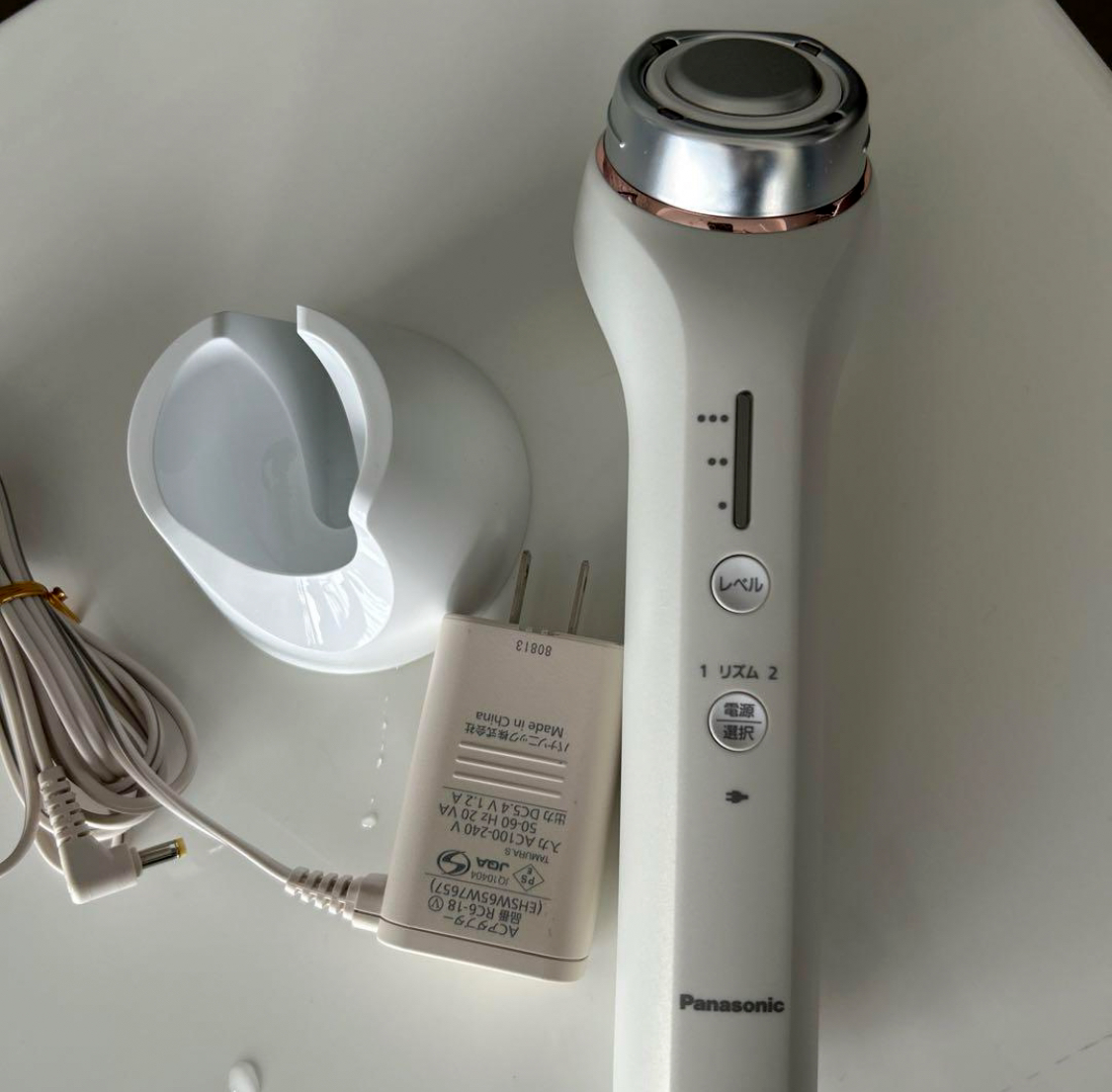 EH-SR71 Panasonic RF Beauty Facial Massager White AC100V New