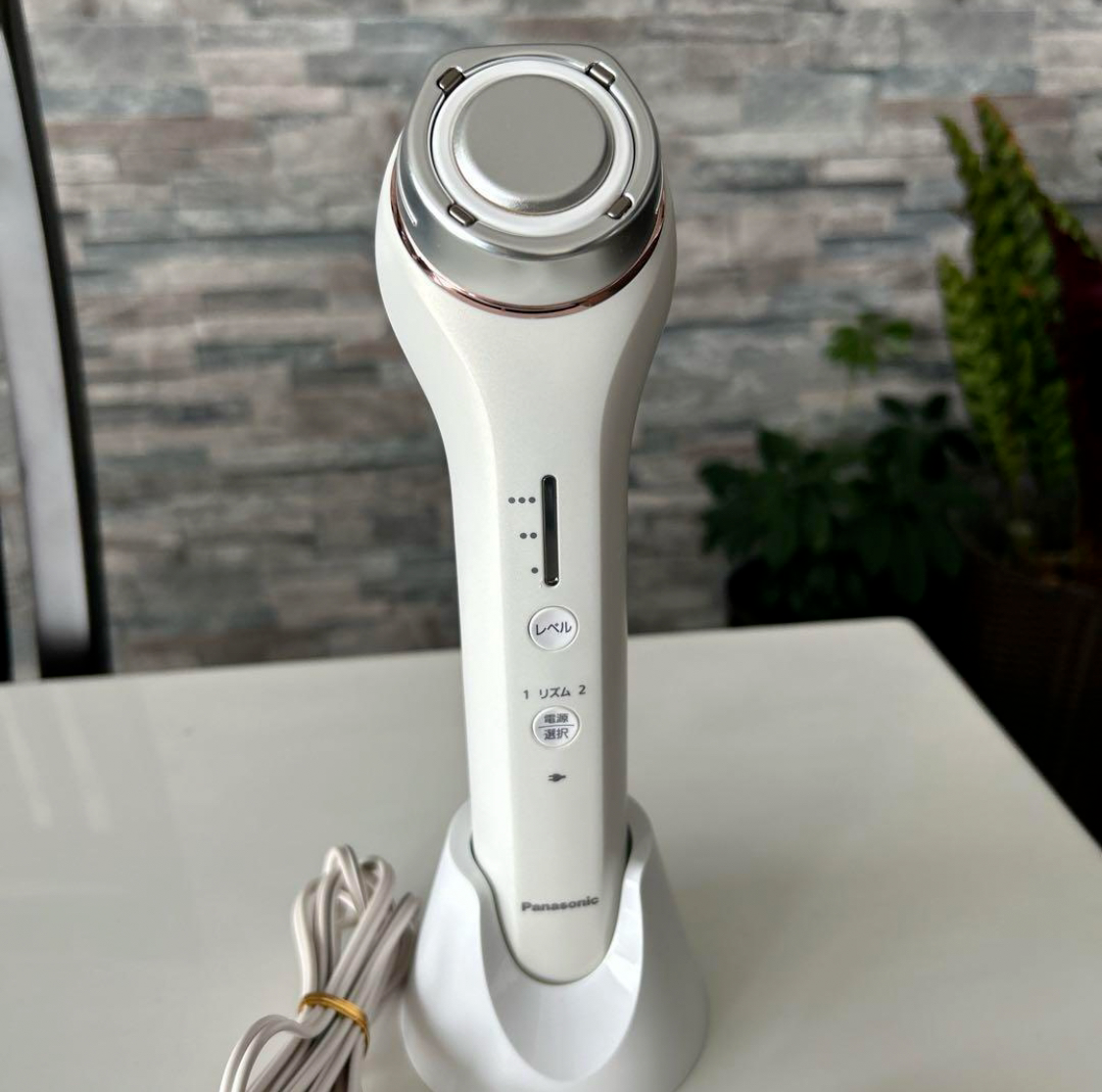 EH-SR71 Panasonic RF Beauty Facial Massager White AC100V New