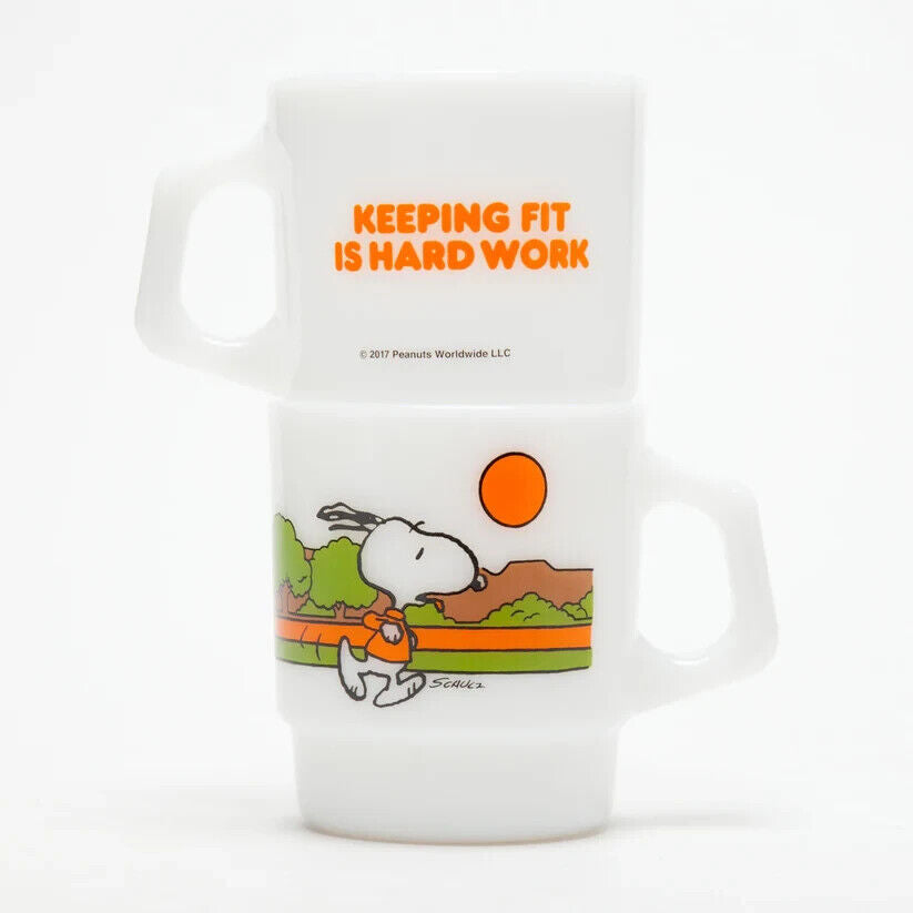 Fire-King Peanuts Snoopy Running Mug Cup White Milk Glass 215ml