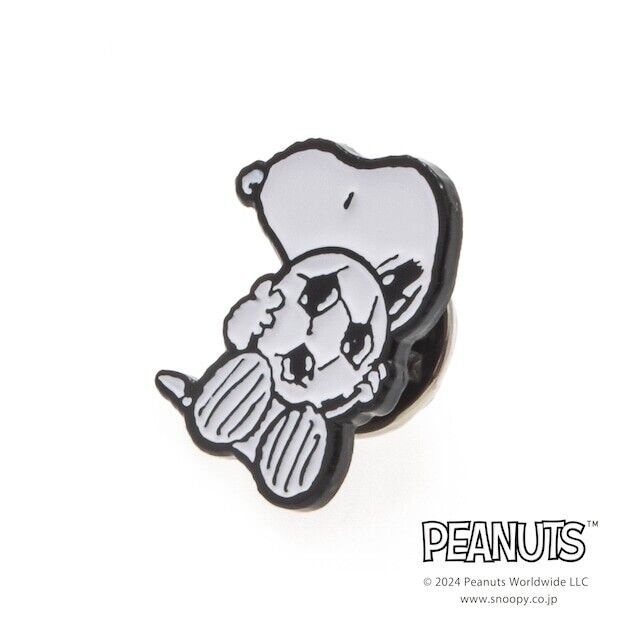 Peanuts Snoopy SOCCER Lapel Pins Brooch Japan Limited