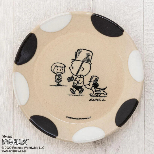 Peanuts Snoopy Parade Dish Plate Black White 17cm Pottery MASHICO Japan