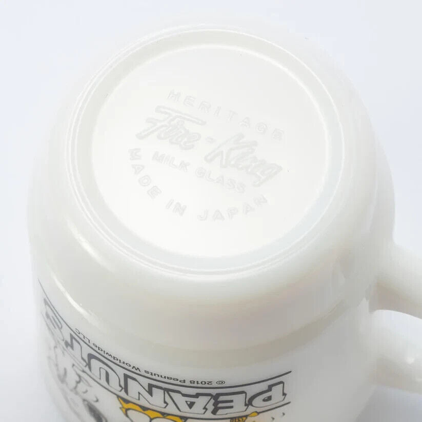 Fire-King Peanuts Snoopy LAUGH Stacking Mug Cup Milk White Glass 215ml Japan