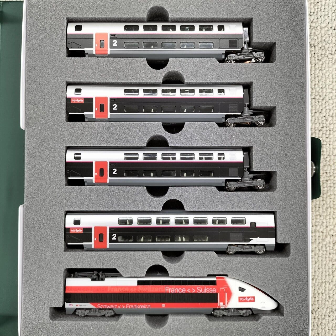 KATO N Gauge TGV Lyria Euroduplex 10-Car Set  10-1762 Japan Model Railroad Used