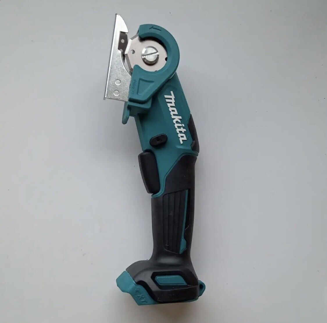 CP100DZ Makita10.8V Cordless Single Cut Shear CP100DZ Max Cut T=6mm Body Only