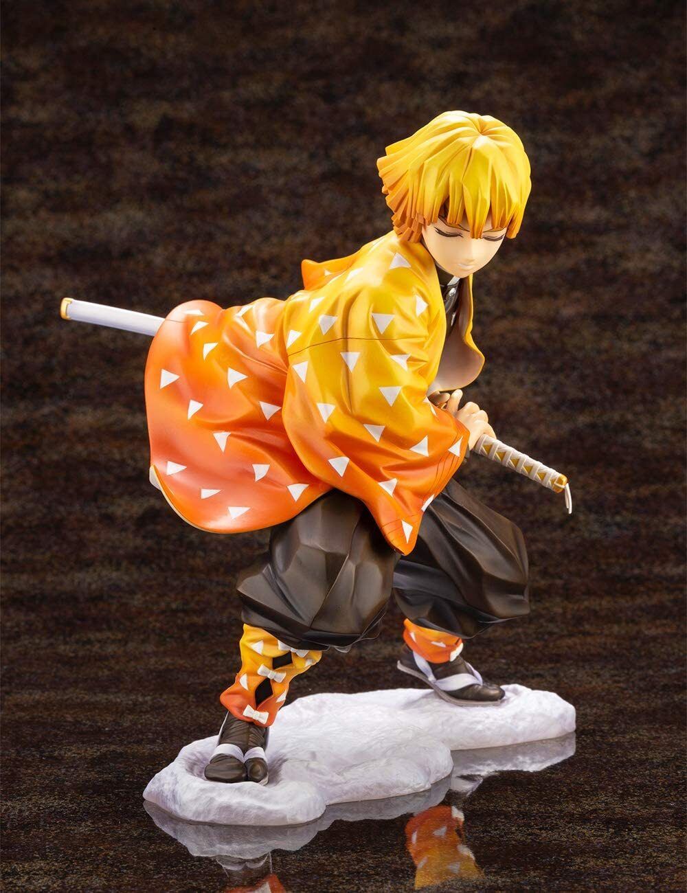 Kotobukiya Japan new Demon Slayer Zenitsu Agatsuma 1/8scale PVC Figure